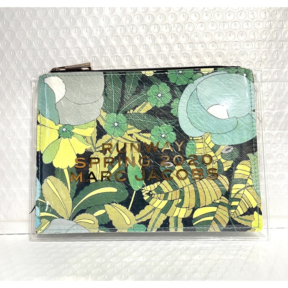 MARC JACOBS RUNWAY LIPSTICK MAKEUP TOILETRY TRAVEL POUCH BAG CARRY 8" X 6" New